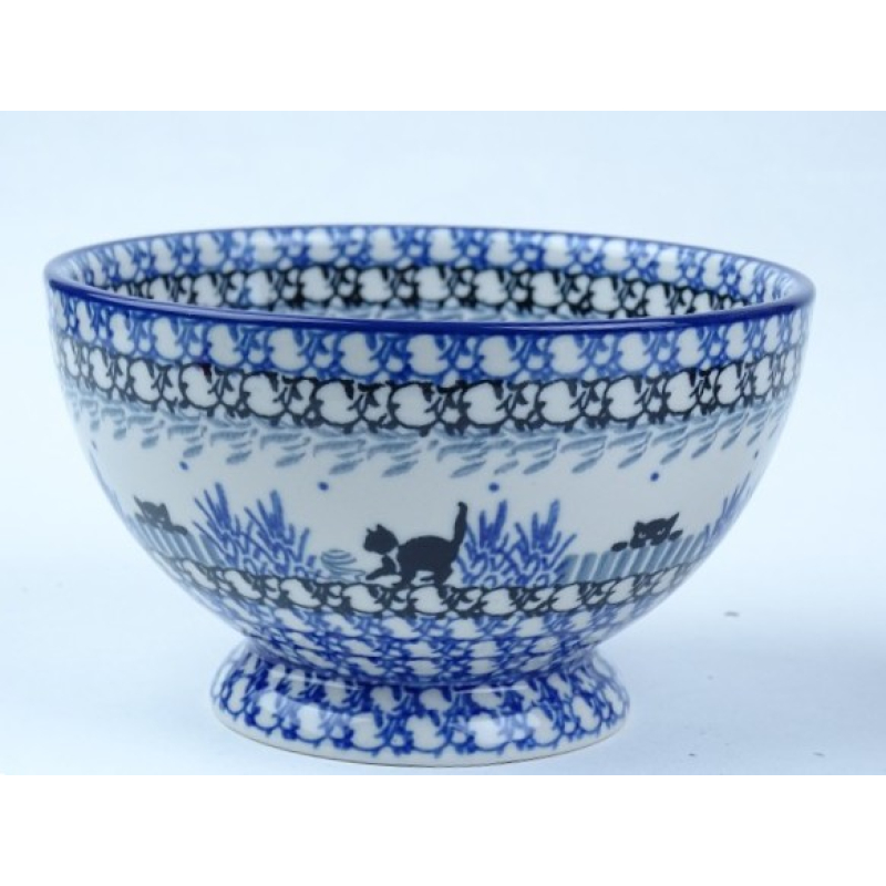Bunzlau bowl on foot 14 cm. * 206-2827 poesjes *